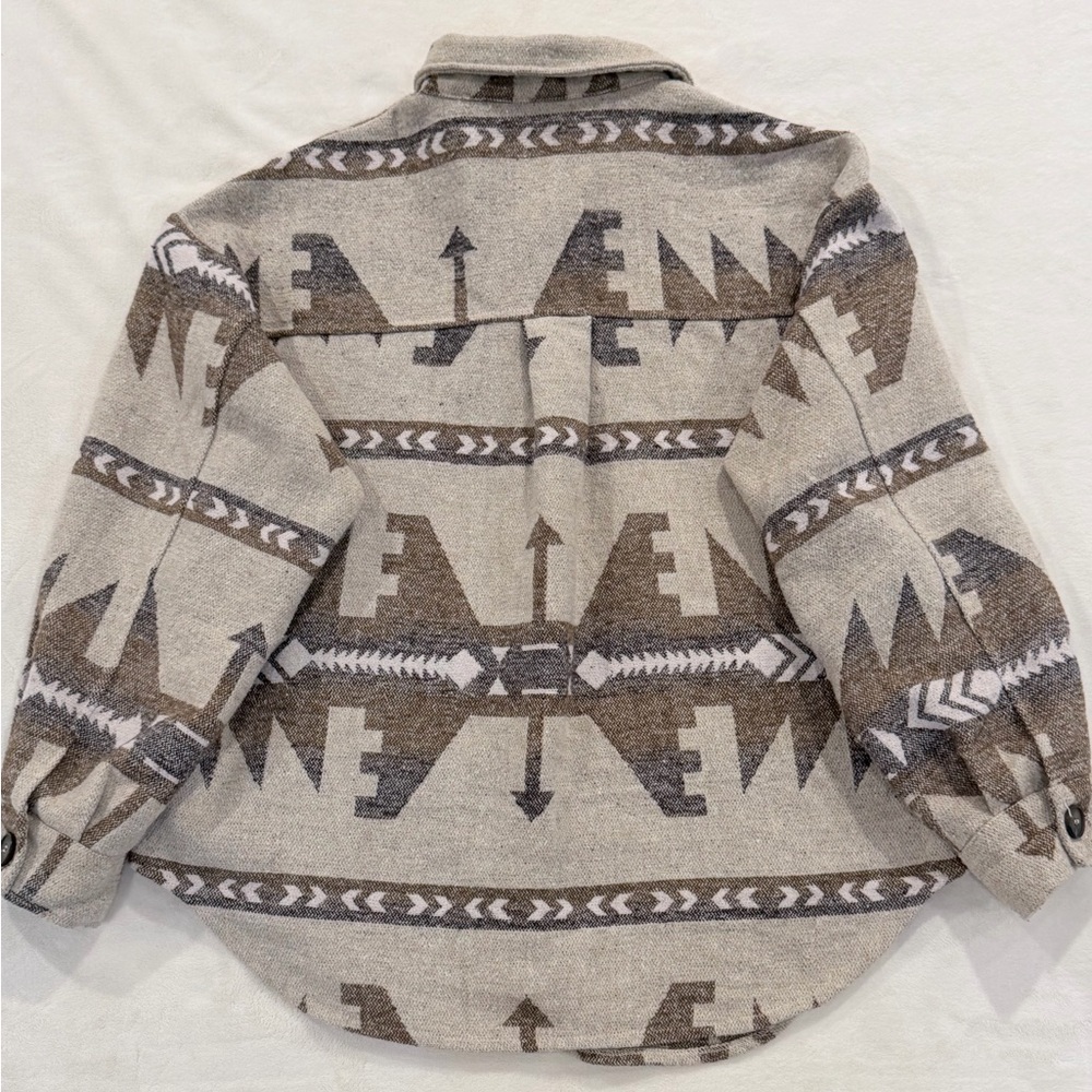 Mainstrip Oversized Southwestern Print Button Front Jacket/Shirt – Size Large - Picture 9 of 9